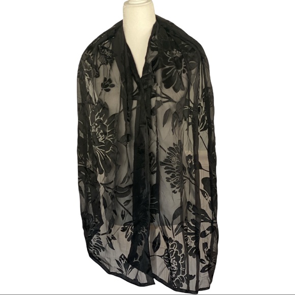 INC International Concepts Contrast Floral Burnout Wrap Black - Picture 3 of 4